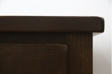 中古　美品　KASHIWA(柏木工)　オーク材　WILDERNESS(ウィルダネス)シリーズ　K139　自然な丸みを帯びた美しいフォルムが印象的なローボード(サイドボード、サイドキャビネット、戸棚、収納棚、食器棚)(定価約39万円)(R-078973)