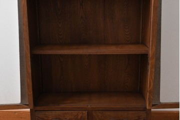 和製ビンテージ　指物工芸家具　李朝デザイン　前面桑(クワ)材　天板・側面キハダ材　可愛らしい装飾が遊び心をくすぐる小振りな収納棚　(R-078975)