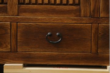 中古　高級品!!　ナラ材　上質な和の空間を演出するアンティーク調水屋箪笥サイドボード(食器棚、サイドキャビネット、茶箪笥、収納棚、戸棚)(R-078978)