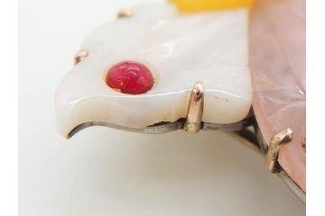 アンティーク　作家物　K10(10金)　瑪瑙(メノウ)　オパール　紅水晶(ローズクォーツ)　蝶　春の小　様々な宝石を使用した高級感ある帯留(ブローチ、帯留め、着物道具、和装小物、アクセサリー)(R-078988)　　