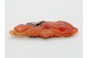 アンティーク　瓢箪　紅葉　彫刻　瑪瑙(メノウ)　素材の色彩を活かしたデザインが際立つ帯留(帯留め、赤瑪瑙?、着物道具、和装小物、アクセサリー)(R-078989)