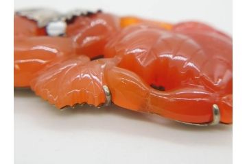 アンティーク　瓢箪　紅葉　彫刻　瑪瑙(メノウ)　素材の色彩を活かしたデザインが際立つ帯留(帯留め、赤瑪瑙?、着物道具、和装小物、アクセサリー)(R-078989)
