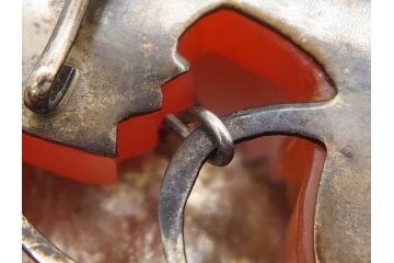 アンティーク　瓢箪　紅葉　彫刻　瑪瑙(メノウ)　素材の色彩を活かしたデザインが際立つ帯留(帯留め、赤瑪瑙?、着物道具、和装小物、アクセサリー)(R-078989)
