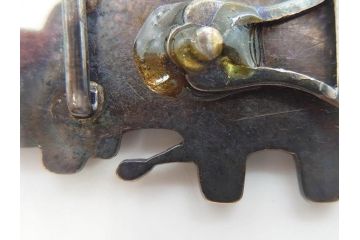 アンティーク　金工　螺鈿細工で装飾された華やかな犬張子の帯留(犬張り子、和装小物、着物道具、帯留め、狛犬、毬、扇子)(R-078990)