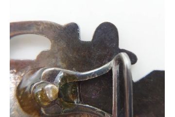 アンティーク　金工　螺鈿細工で装飾された華やかな犬張子の帯留(犬張り子、和装小物、着物道具、帯留め、狛犬、毬、扇子)(R-078990)