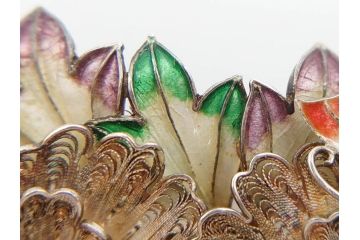 希少　アンティーク　金工　舞妓用　パール(真珠)　鮮やかな蝶と繊細な花の細工が目を引く豪華な帯留(ぽっちり、帯留め、着物道具、和装小物、アクセサリー、ブローチ、ケース付き)(R-078991)