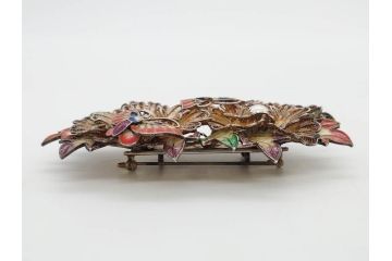 希少　アンティーク　金工　舞妓用　パール(真珠)　鮮やかな蝶と繊細な花の細工が目を引く豪華な帯留(ぽっちり、帯留め、着物道具、和装小物、アクセサリー、ブローチ、ケース付き)(R-078991)