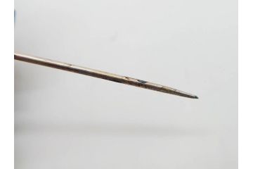 希少　アンティーク　金工　舞妓用　パール(真珠)　鮮やかな蝶と繊細な花の細工が目を引く豪華な帯留(ぽっちり、帯留め、着物道具、和装小物、アクセサリー、ブローチ、ケース付き)(R-078991)