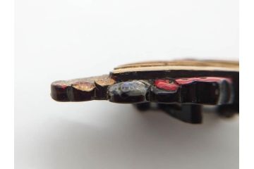 アンティーク　梅に扇　鼈甲(ベッコウ)　螺鈿　繊細な吉祥文様が魅力の帯留(帯留め、着物道具、和装小物、ブローチ、アクセサリー、扇子、べっ甲、ケース付き)(R-078992)