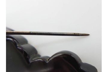 アンティーク　梅に扇　鼈甲(ベッコウ)　螺鈿　繊細な吉祥文様が魅力の帯留(帯留め、着物道具、和装小物、ブローチ、アクセサリー、扇子、べっ甲、ケース付き)(R-078992)