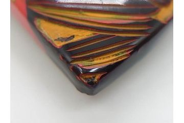 アンティーク　漆器　彫刻　様々なテイストの花のデザインが楽しめる帯留3点セット(在銘作家物、ブローチ、貝合せ、扇子、扇面、牡丹、菖蒲、帯留め、着物道具、和装小物、アクセサリー)(R-078997)