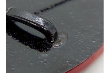 アンティーク　漆器　彫刻　様々なテイストの花のデザインが楽しめる帯留3点セット(在銘作家物、ブローチ、貝合せ、扇子、扇面、牡丹、菖蒲、帯留め、着物道具、和装小物、アクセサリー)(R-078997)