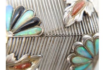 アンティーク　彫金　オパール　真珠(パール)　オニキス　SPM刻印　繊細な彫りが見事な帯留(帯留め、着物道具、和装小物、アクセサリー、ブローチ)(R-079000)