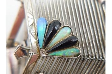アンティーク　彫金　オパール　真珠(パール)　オニキス　SPM刻印　繊細な彫りが見事な帯留(帯留め、着物道具、和装小物、アクセサリー、ブローチ)(R-079000)