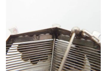 アンティーク　彫金　オパール　真珠(パール)　オニキス　SPM刻印　繊細な彫りが見事な帯留(帯留め、着物道具、和装小物、アクセサリー、ブローチ)(R-079000)