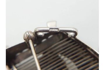アンティーク　彫金　オパール　真珠(パール)　オニキス　SPM刻印　繊細な彫りが見事な帯留(帯留め、着物道具、和装小物、アクセサリー、ブローチ)(R-079000)