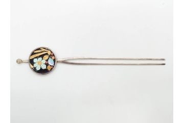 アンティーク　金蒔絵　螺鈿　紅水晶(ローズクォーツ)　テイストの違う花のデザインが楽しめる簪2本セット(花、フラワー、かんざし、和装小物、髪飾り、アクセサリー)(R-079002)