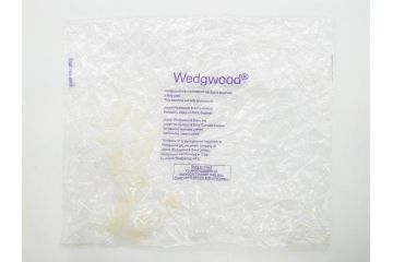イギリス　WEDGWOOD(ウェッジウッド)　WILD STRAWBERRY(ワイルド ストロベリー)　R4406　苺のデザインが可愛らしいシュガーポット&クリーマー2点セット(イチゴ、いちご、ミルクジャー、ミルクポット、ボンボン入れ、洋食器、金彩、白磁、ボーンチャイナ、英国)(R-079003)