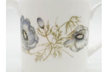 イギリス　WEDGWOOD(ウェッジウッド)　Susie Cooper(スージー・クーパー)　GLEN MIST(グレンミスト)　ティータイムを充実させるティーポッド&クリーマー(花、フラワー、ミルクジャー、ミルクポット、磁器、洋食器、ボーンチャイナ、英国)(R-079006)