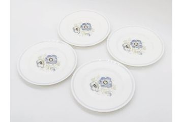 イギリス　WEDGWOOD(ウェッジウッド)　Susie Cooper(スージー・クーパー)　GLEN MIST(グレンミスト)　繊細に描写された花のデザインが印象的なプレート4枚セット(花、フラワー、中皿、磁器、洋食器、ボーンチャイナ、英国)(R-079008)