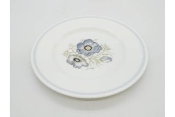 イギリス　WEDGWOOD(ウェッジウッド)　Susie Cooper(スージー・クーパー)　GLEN MIST(グレンミスト)　繊細に描写された花のデザインが印象的なプレート4枚セット(花、フラワー、中皿、磁器、洋食器、ボーンチャイナ、英国)(R-079008)