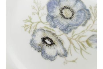 イギリス　WEDGWOOD(ウェッジウッド)　Susie Cooper(スージー・クーパー)　GLEN MIST(グレンミスト)　繊細に描写された花のデザインが印象的なプレート4枚セット(花、フラワー、中皿、磁器、洋食器、ボーンチャイナ、英国)(R-079008)