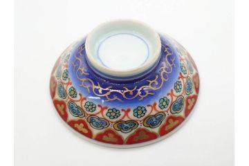 江戸〜明治期　古伊万里　こうもり　約11cm　3.5寸　鮮やかな色彩が魅力的な蓋付き茶碗5客セット(花、蝙蝠、色絵染付、蓋茶碗、金彩、金襴手、器、どんぶり、陶器、和食器、三寸五分)(R-079011)