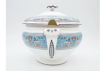 イギリス　WEDGWOOD(ウェッジウッド)　FLORENTINE TURQUOISE(フロレンティーン ターコイズ)　クラシックなデザインの気品あふれるチュリーン(グロテスク文様、フルーツ、果物、チューリン、スープボウル、ふかひれ皿、ポット、蓋付き、洋食器、英国)(R-079013)