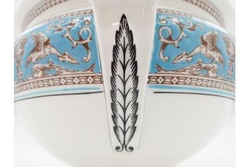イギリス　WEDGWOOD(ウェッジウッド)　FLORENTINE TURQUOISE(フロレンティーン ターコイズ)　クラシックなデザインの気品あふれるチュリーン(グロテスク文様、フルーツ、果物、チューリン、スープボウル、ふかひれ皿、ポット、蓋付き、洋食器、英国)(R-079013)