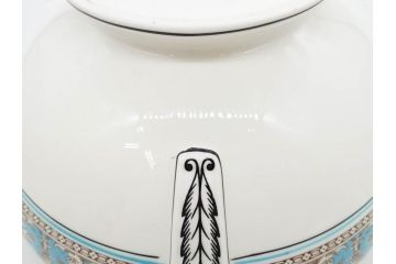 イギリス　WEDGWOOD(ウェッジウッド)　FLORENTINE TURQUOISE(フロレンティーン ターコイズ)　クラシックなデザインの気品あふれるチュリーン(グロテスク文様、フルーツ、果物、チューリン、スープボウル、ふかひれ皿、ポット、蓋付き、洋食器、英国)(R-079013)