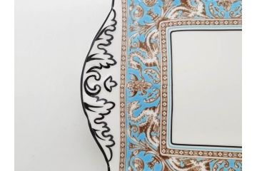 イギリス　WEDGWOOD(ウェッジウッド)　FLORENTINE TURQUOISE(フロレンティーン ターコイズ)　重厚感のあるデザインが魅力のオーバルプレート・サンドイッチトレー2枚セット(グロテスク文様、フルーツ、果物、お盆、トレイ、皿、スクエアプレート、洋食器、英国)(R-079014)