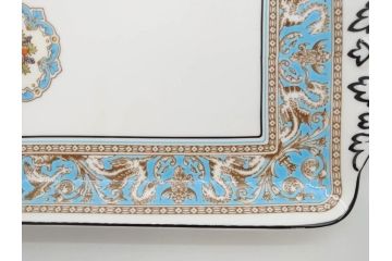 イギリス　WEDGWOOD(ウェッジウッド)　FLORENTINE TURQUOISE(フロレンティーン ターコイズ)　重厚感のあるデザインが魅力のオーバルプレート・サンドイッチトレー2枚セット(グロテスク文様、フルーツ、果物、お盆、トレイ、皿、スクエアプレート、洋食器、英国)(R-079014)