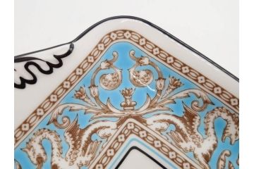イギリス　WEDGWOOD(ウェッジウッド)　FLORENTINE TURQUOISE(フロレンティーン ターコイズ)　重厚感のあるデザインが魅力のオーバルプレート・サンドイッチトレー2枚セット(グロテスク文様、フルーツ、果物、お盆、トレイ、皿、スクエアプレート、洋食器、英国)(R-079014)