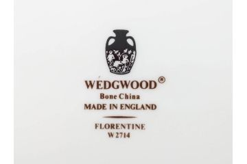 イギリス　WEDGWOOD(ウェッジウッド)　FLORENTINE TURQUOISE(フロレンティーン ターコイズ)　重厚感のあるデザインが魅力のオーバルプレート・サンドイッチトレー2枚セット(グロテスク文様、フルーツ、果物、お盆、トレイ、皿、スクエアプレート、洋食器、英国)(R-079014)