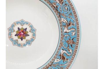 イギリス　WEDGWOOD(ウェッジウッド)　FLORENTINE TURQUOISE(フロレンティーン ターコイズ)　フォーマルで食卓が華やぐスーププレート2枚&スクエアプレート1枚セット(グロテスク文様、フルーツ、果物、スープ皿、変形皿、洋食器、英国)(R-079015)