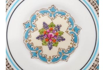 イギリス　WEDGWOOD(ウェッジウッド)　FLORENTINE TURQUOISE(フロレンティーン ターコイズ)　優雅な一時を過ごせるトリオセット2客&カップ&ソーサー1客セット(グロテスク文様、フルーツ、果物、C&S、プレート、皿、洋食器、英国)(R-079016)