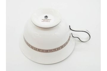 イギリス　WEDGWOOD(ウェッジウッド)　FLORENTINE TURQUOISE(フロレンティーン ターコイズ)　優雅な一時を過ごせるトリオセット2客&カップ&ソーサー1客セット(グロテスク文様、フルーツ、果物、C&S、プレート、皿、洋食器、英国)(R-079016)