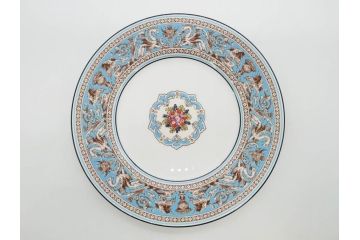 イギリス　WEDGWOOD(ウェッジウッド)　FLORENTINE TURQUOISE(フロレンティーン ターコイズ)　優雅な一時を過ごせるトリオセット2客&カップ&ソーサー1客セット(グロテスク文様、フルーツ、果物、C&S、プレート、皿、洋食器、英国)(R-079016)