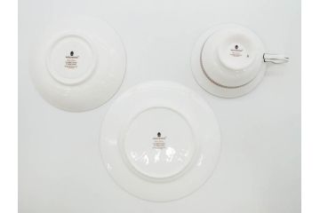 イギリス　WEDGWOOD(ウェッジウッド)　FLORENTINE TURQUOISE(フロレンティーン ターコイズ)　優雅な一時を過ごせるトリオセット2客&カップ&ソーサー1客セット(グロテスク文様、フルーツ、果物、C&S、プレート、皿、洋食器、英国)(R-079016)