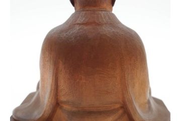 木彫　丹念に彫られ粛然たる佇まいが伝わってくる利休像(古美術、坐像、木製、彫刻、茶人、茶道具、置物、ディスプレイ、共箱付き、在銘作家物)(R-079018)