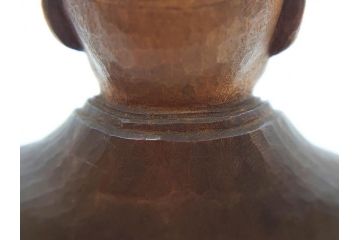 木彫　丹念に彫られ粛然たる佇まいが伝わってくる利休像(古美術、坐像、木製、彫刻、茶人、茶道具、置物、ディスプレイ、共箱付き、在銘作家物)(R-079018)