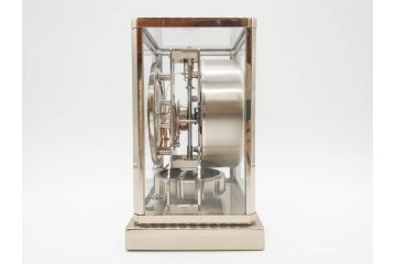 スイス　JAEGER-LECOULTRE(ジャガー・ルクルト)　ATMOS(アトモス)　METAL CALIBER 526-5　スタイリッシュなデザインと機能性を兼ね備えた置き時計(空気時計、ガス、半永久、使用説明書付き)(R-079019)