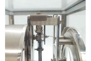 スイス　JAEGER-LECOULTRE(ジャガー・ルクルト)　ATMOS(アトモス)　METAL CALIBER 526-5　スタイリッシュなデザインと機能性を兼ね備えた置き時計(空気時計、ガス、半永久、使用説明書付き)(R-079019)