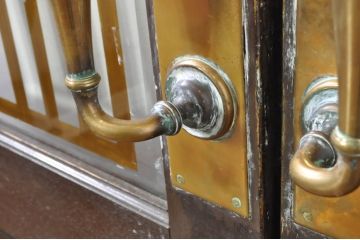 アンティーク建具　総ナラ材　レトロな雰囲気漂う両開きドア1対2セット(ガラス扉、玄関扉)(R-079020)