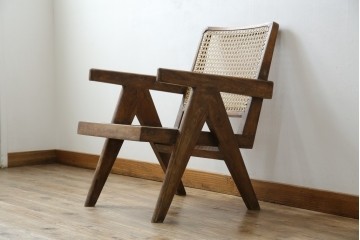 ヴィンテージ家具　gallery WAN(ギャラリーワン)取り扱い　Pierre Jeanneret(ピエール ジャンヌレ)　チーク材　オリジナル レター入り　P.U./C.H./L.I.b-78　イージーチェア　(R-079022)