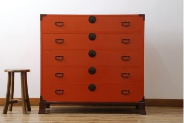 中古　広島・府中家具　松創(MATSUSO・マツソウ)　総桐(キリ)材　上品な朱塗りが目を引く雅な衣装箪笥(総桐箪笥、収納タンス、和たんす、サイドボード、サイドチェスト、引き出し)(定価推定約200万円)(R-079023)