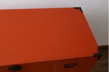 中古　広島・府中家具　松創(MATSUSO・マツソウ)　総桐(キリ)材　上品な朱塗りが目を引く雅な衣装箪笥(総桐箪笥、収納タンス、和たんす、サイドボード、サイドチェスト、引き出し)(定価推定約200万円)(R-079023)