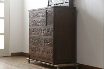 中古　美品　軽井沢彫り　満開の桜の彫刻をあしらった優美なドレッシングチェスト(ドレッサー、鏡台、引き出し、化粧台、サイドチェスト)(R-079024)