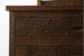 中古　美品　軽井沢彫り　満開の桜の彫刻をあしらった優美なドレッシングチェスト(ドレッサー、鏡台、引き出し、化粧台、サイドチェスト)(R-079024)