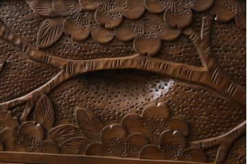 中古　美品　軽井沢彫り　満開の桜の彫刻をあしらった優美なドレッシングチェスト(ドレッサー、鏡台、引き出し、化粧台、サイドチェスト)(R-079024)